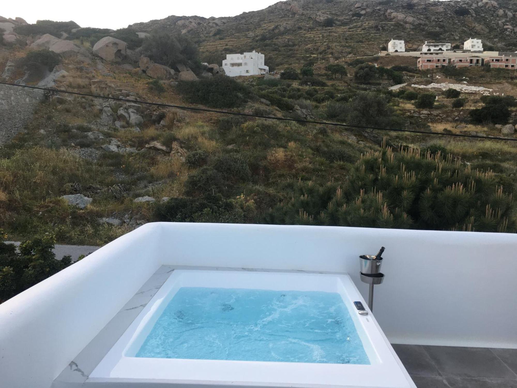 Ninemia Naxos Suites Agios Thaleleos Exterior photo